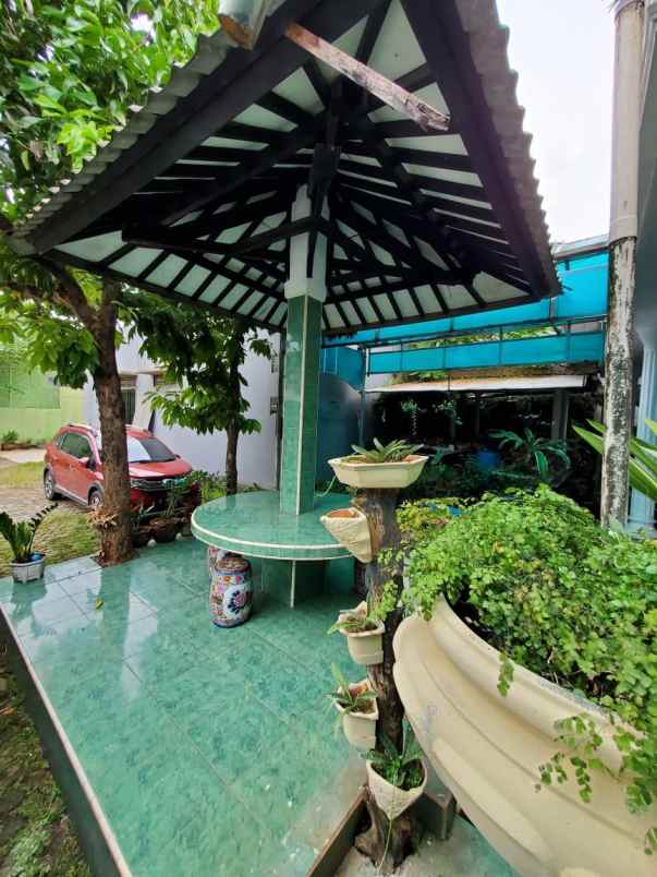 dijual rumah jl re martadinata