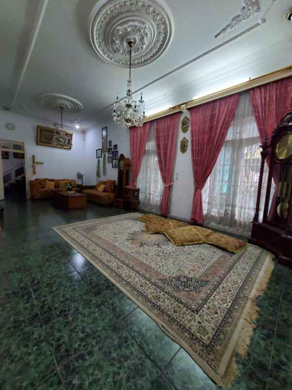 dijual rumah jl re martadinata
