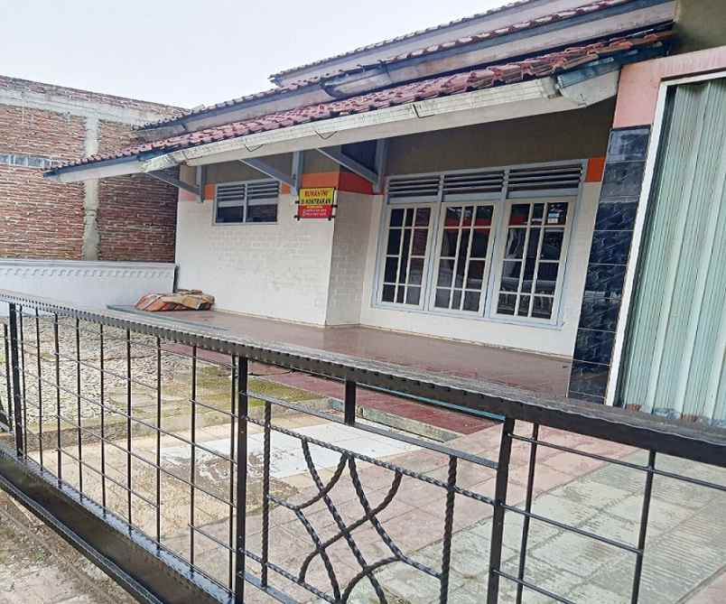 dijual rumah jl singa wedana rt 01 rw