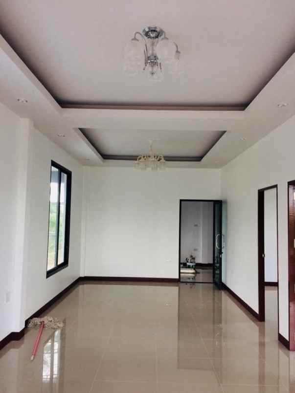 dijual rumah jl singgalang