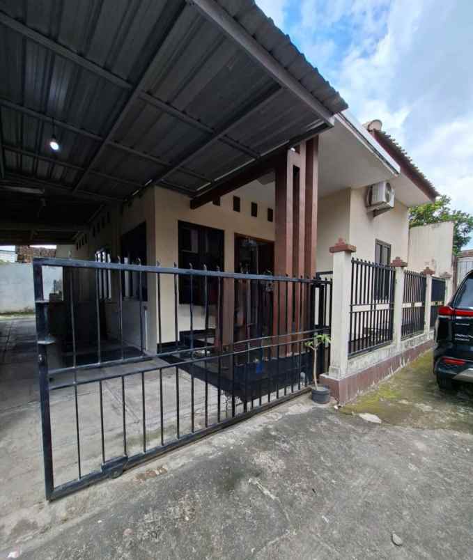 dijual rumah jl tutul no 9e