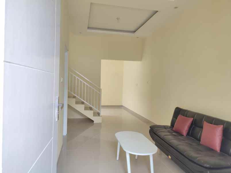 dijual rumah jl wahid hasyim