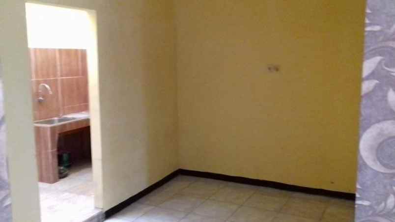 dijual rumah jln raya juanda depok