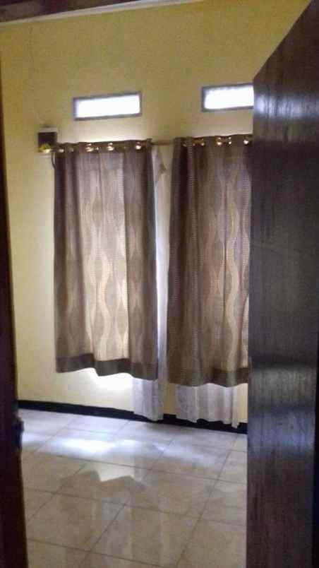 dijual rumah jln raya juanda depok