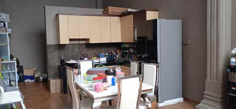 dijual rumah jln rusa