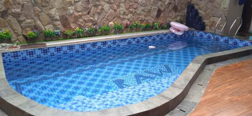 dijual rumah jln rusa