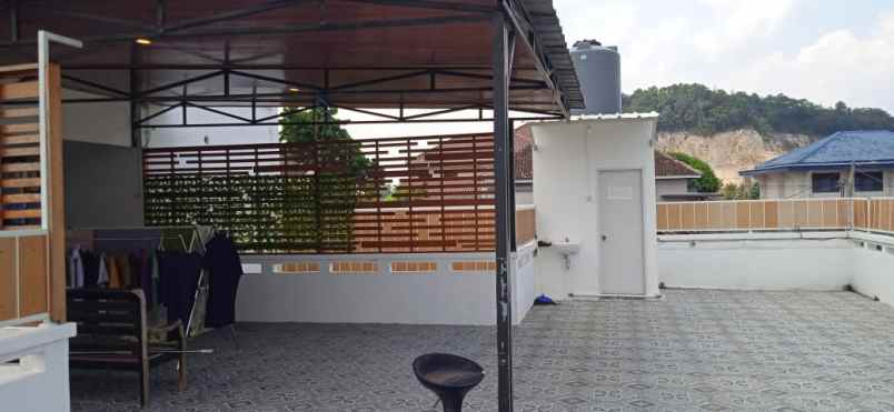 dijual rumah jln rusa