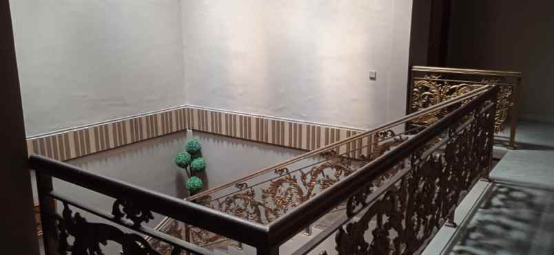 dijual rumah jln rusa