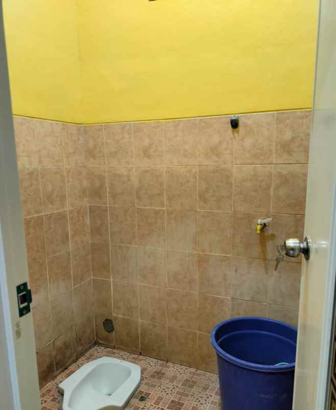 dijual rumah kantor kecamatan berbah