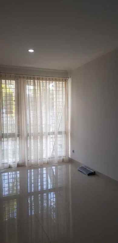dijual rumah kebayoran bintaro