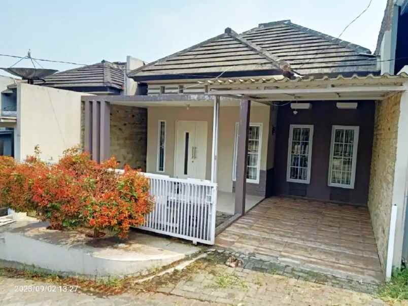 dijual rumah kec cimahi selatan