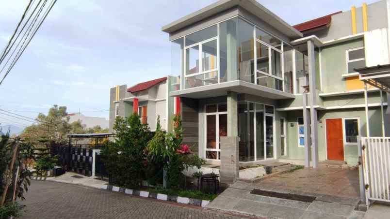 dijual rumah kec cimahi utara