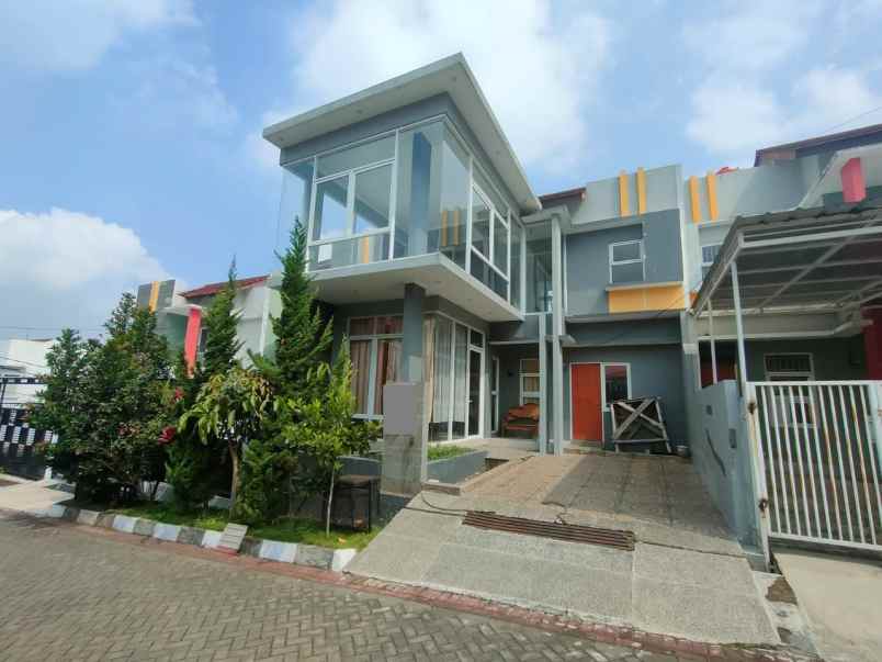 dijual rumah kec cimahi utara