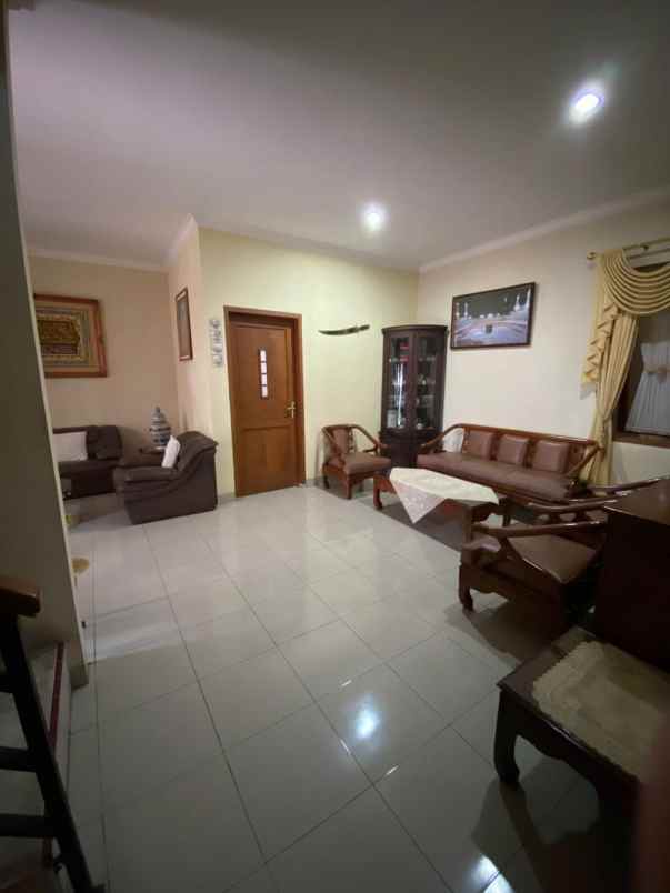 dijual rumah kec cimahi utara