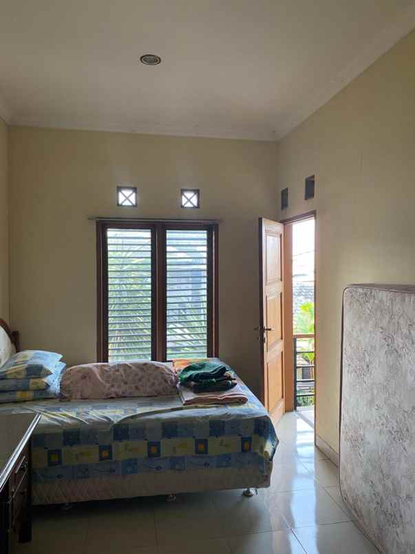 dijual rumah kec cimahi utara