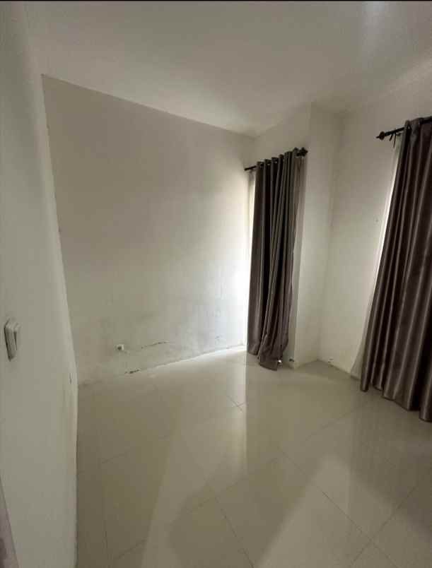 dijual rumah kedaung sawangan depok