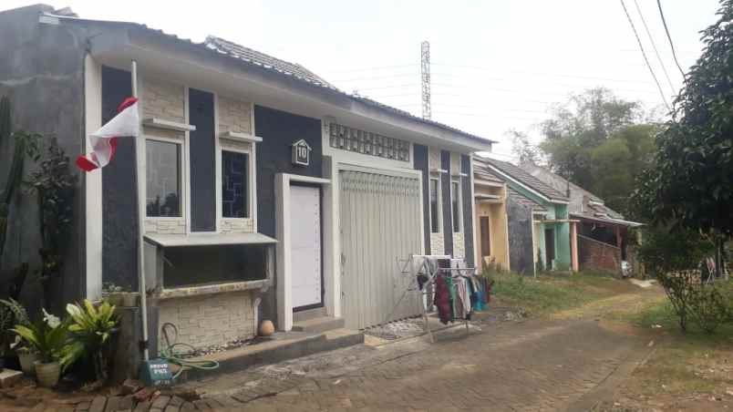 Rumah Luas Dekat Exit Tol Madyopuro Siap Huni Kota Malang