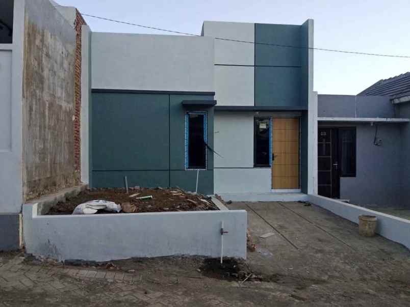 dijual rumah kedungrejo pakis malang