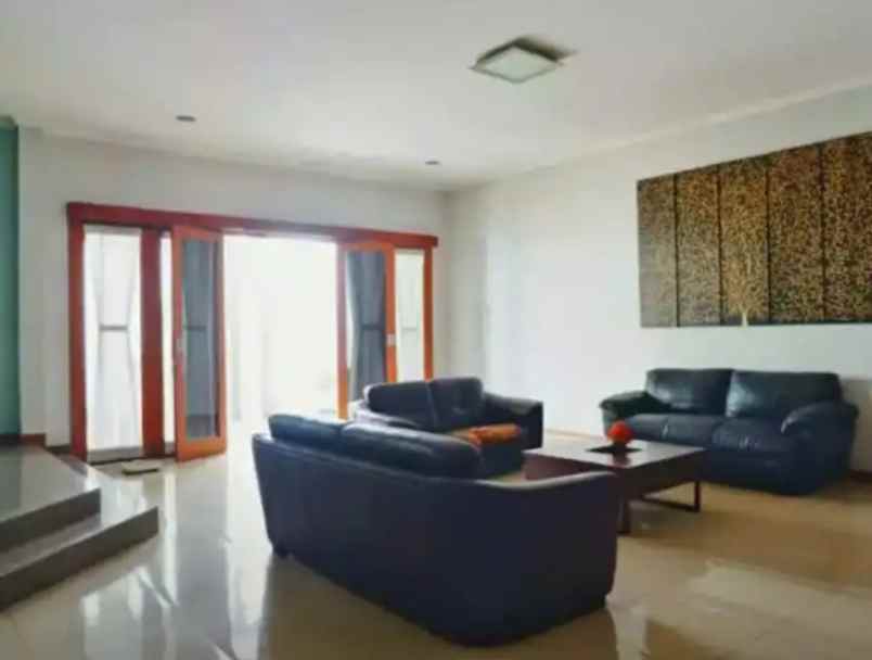 dijual rumah kemang pratama bojong