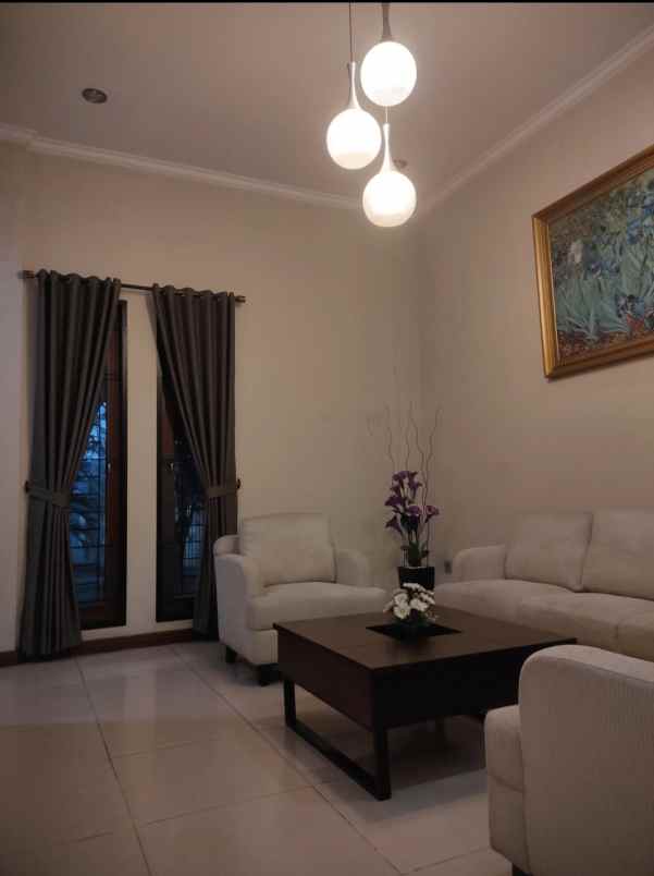 dijual rumah kemang pratama bojong