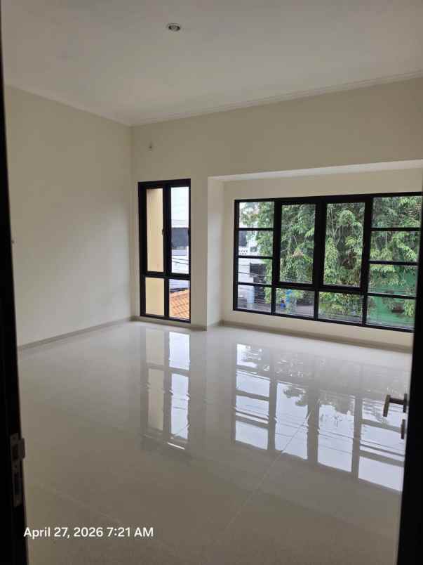 dijual rumah kendangsari
