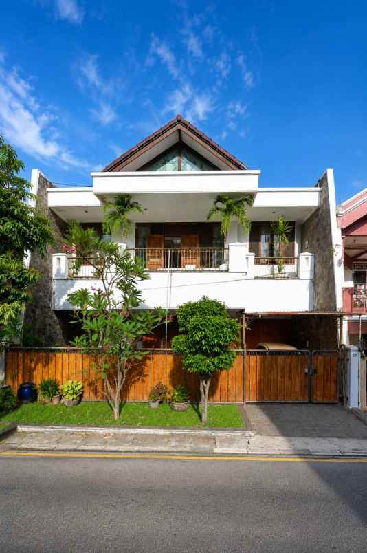 dijual rumah ketintang baru