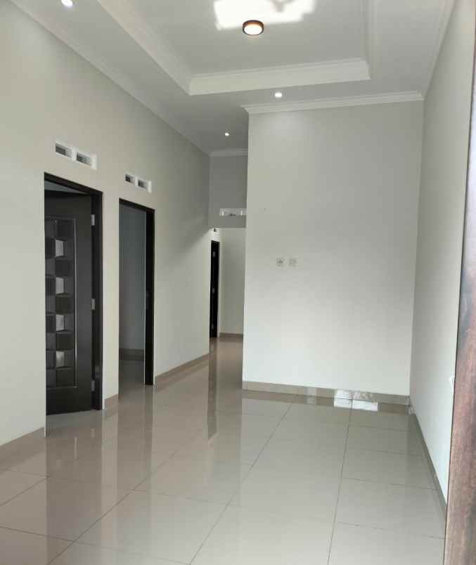 dijual rumah kids fun park