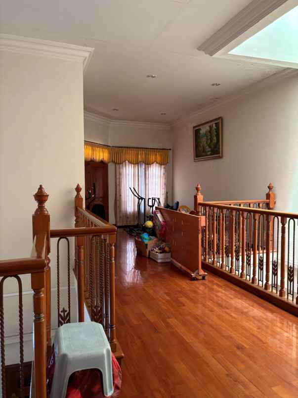 dijual rumah klampis