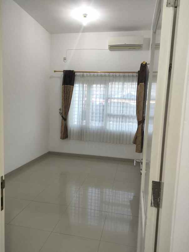 dijual rumah klampis harapan
