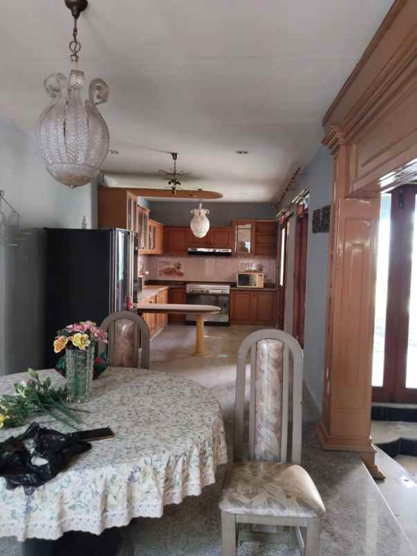 dijual rumah klampis indah wisma mukti surabaya