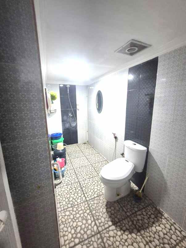 dijual rumah komp beacukai sukapura