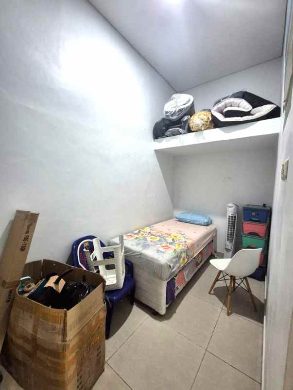 dijual rumah komp beacukai sukapura