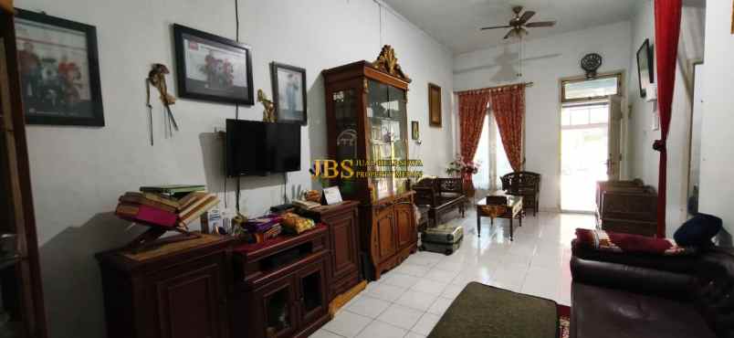 dijual rumah komplek cemara hijau jalan