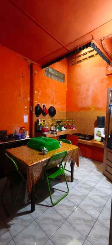 dijual rumah komplek cemara hijau jalan