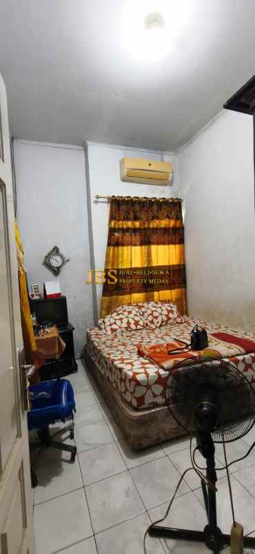 dijual rumah komplek cemara hijau jalan