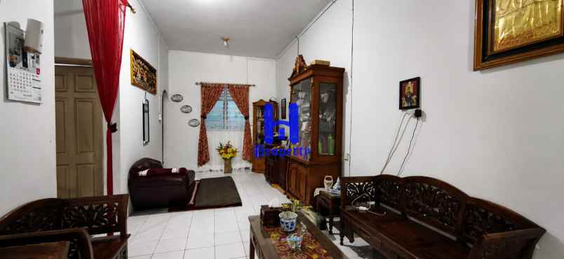 dijual rumah komplek cemara hijau jalan