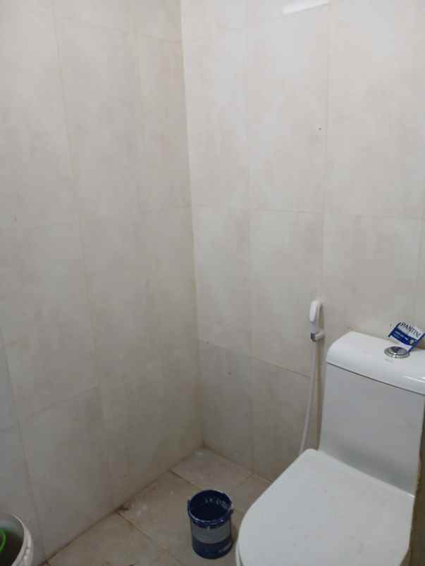 dijual rumah komplek cijambe