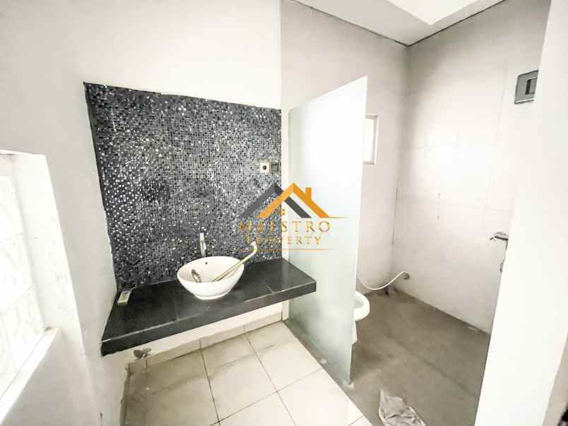 dijual rumah komplek citra wisata jalan