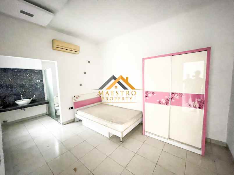 dijual rumah komplek citra wisata jalan