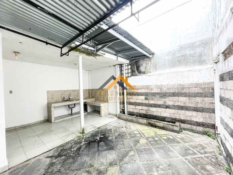 dijual rumah komplek citra wisata jalan