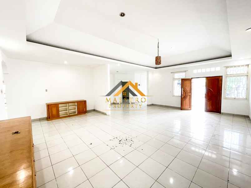 dijual rumah komplek citra wisata jalan