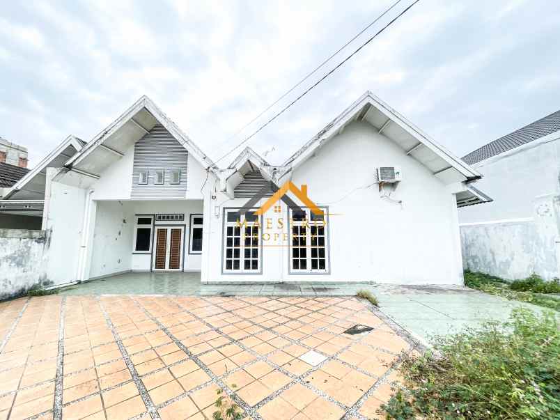dijual rumah komplek citra wisata jalan