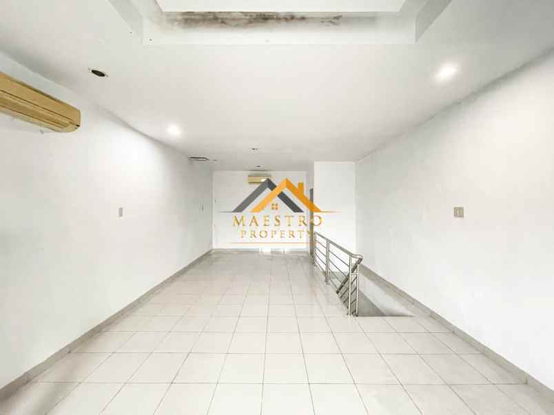 dijual rumah komplek citra wisata jalan