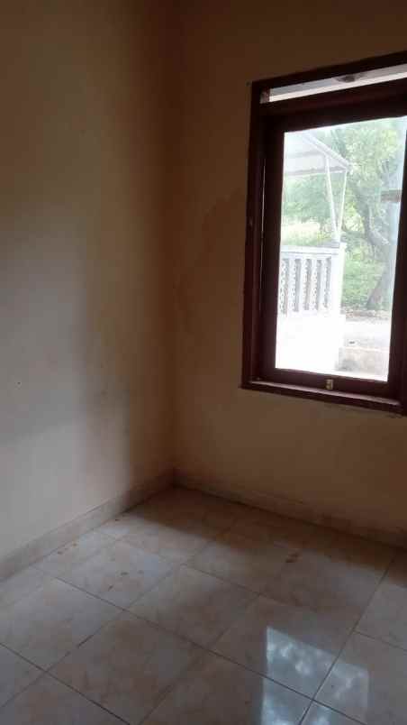 dijual rumah komplek ciwaruga