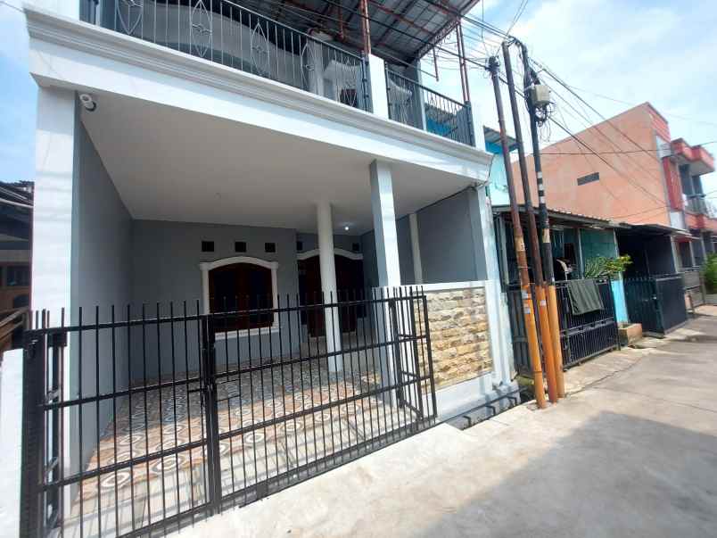 dijual rumah komplek duta kranji
