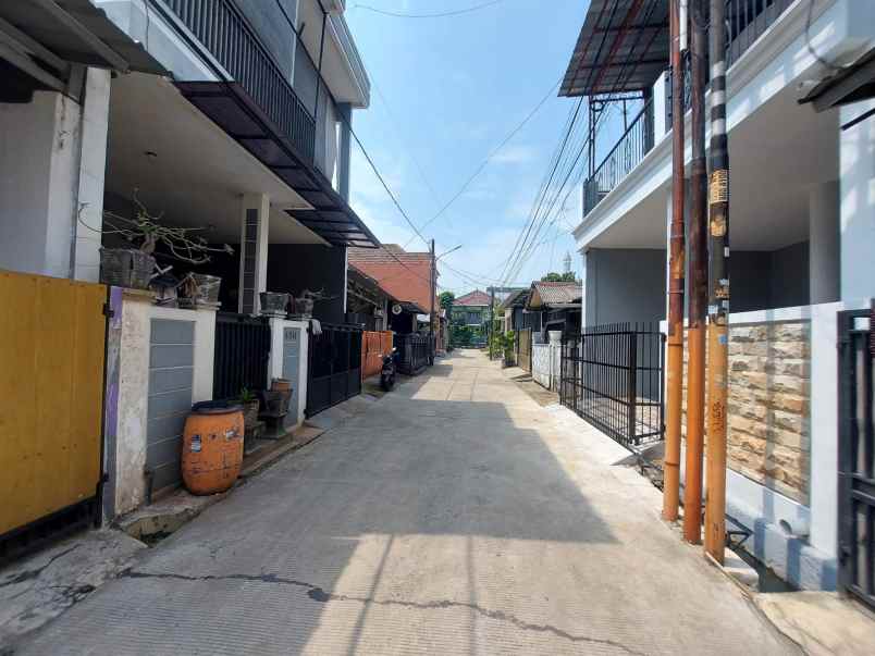 dijual rumah komplek duta kranji