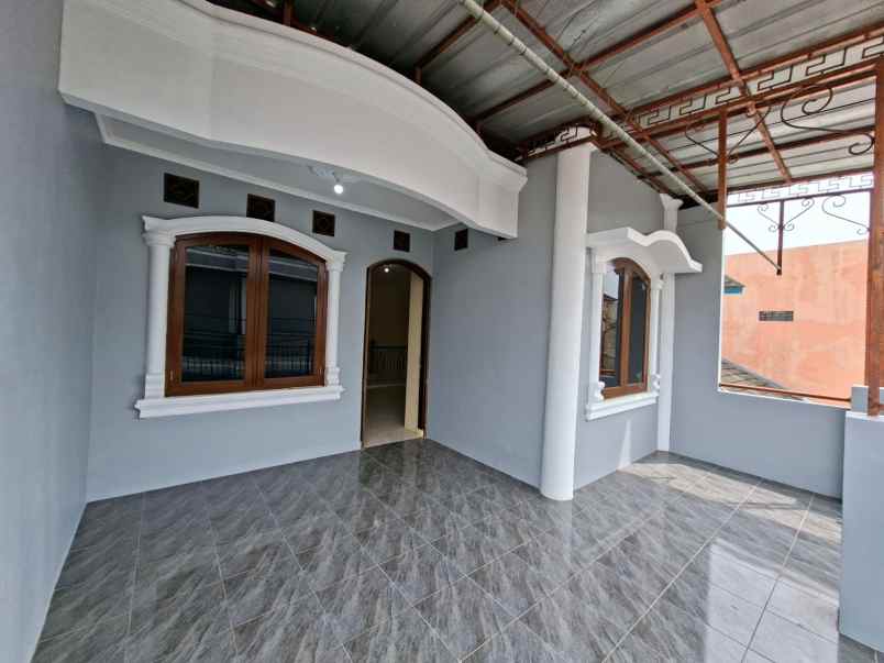 dijual rumah komplek duta kranji