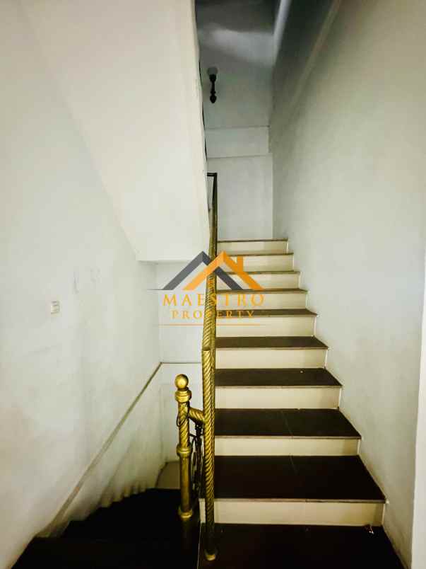 dijual rumah komplek grand murai land