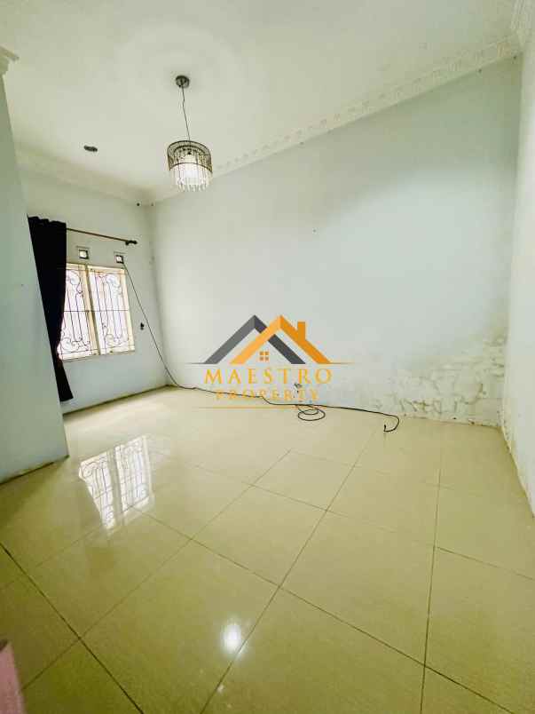 dijual rumah komplek grand murai land