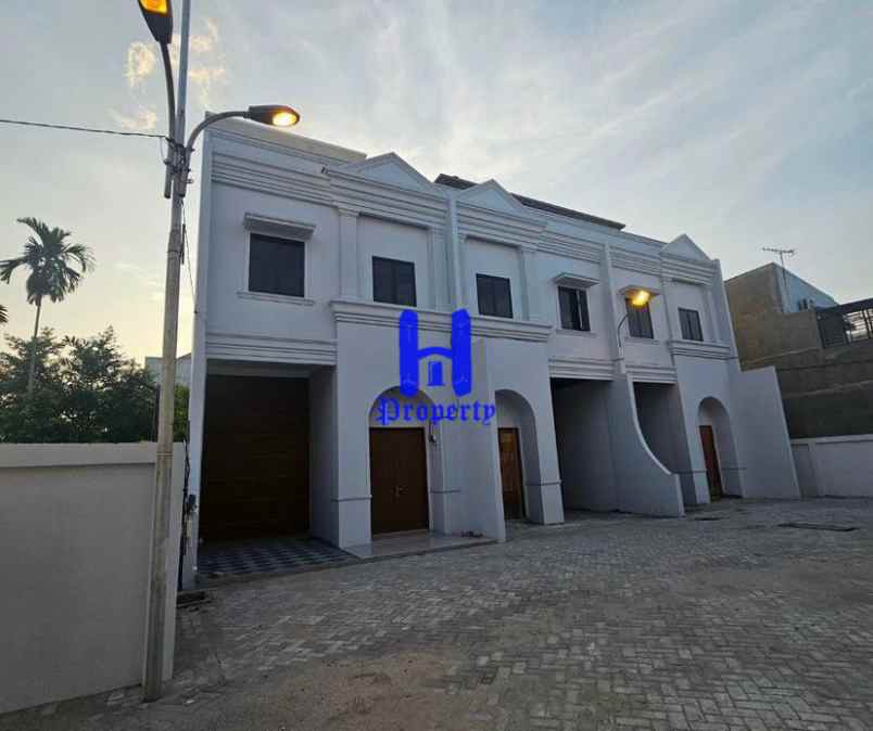 dijual rumah komplek menteng raya ville